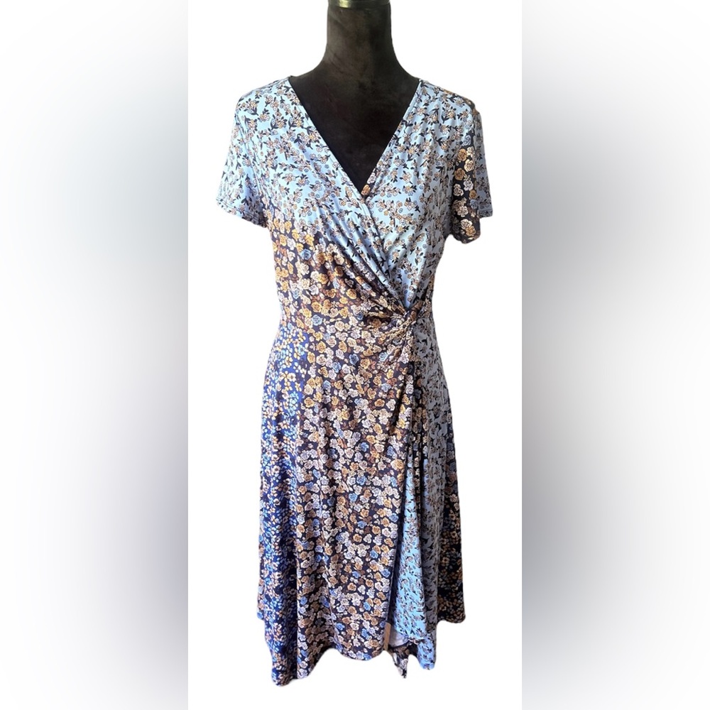 Perceptions New York Navy and floral faux wrap dress, Medium
